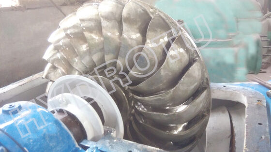 Turbina hidroeléctrica Turgo con potencia nominal de 100KW-2000KW, corredor de acero inoxidable y eficiencia del 88% para plantas hidroeléctricas